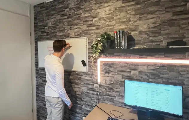 Marketing expert aan het werk